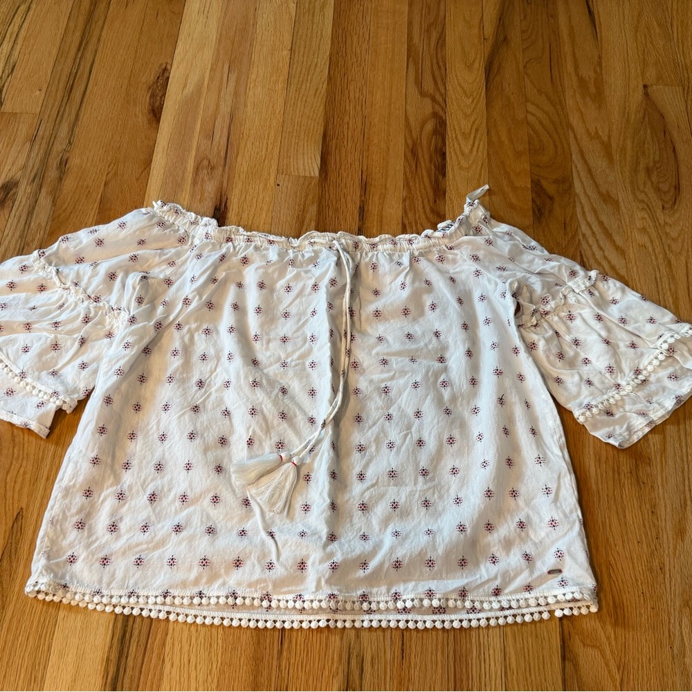 Tommy Hilfiger White Off-Shoulder Blouse with Purple Pattern